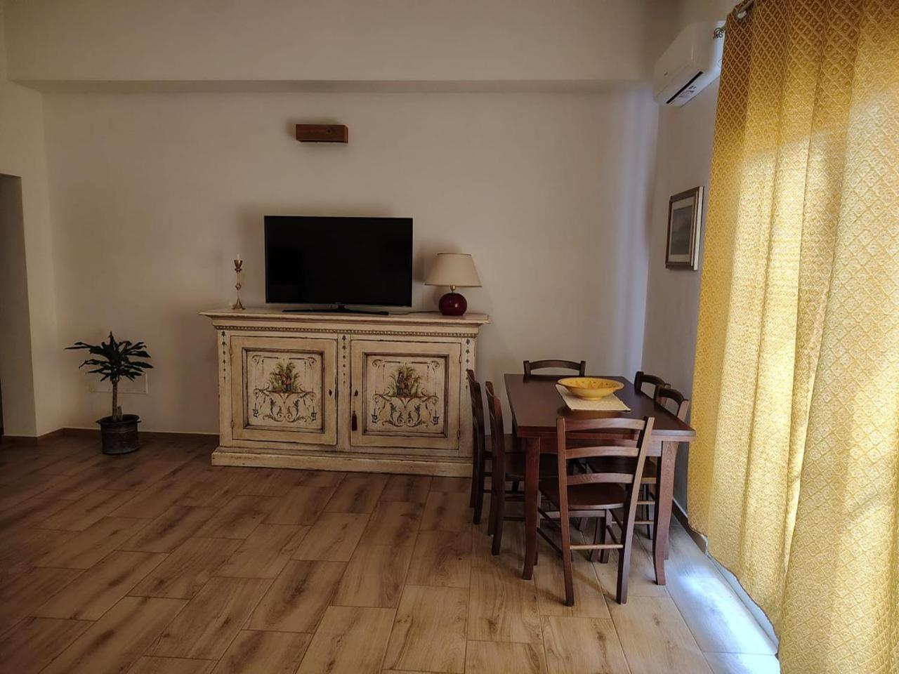 Casa Emma Leilighet Càbras Eksteriør bilde